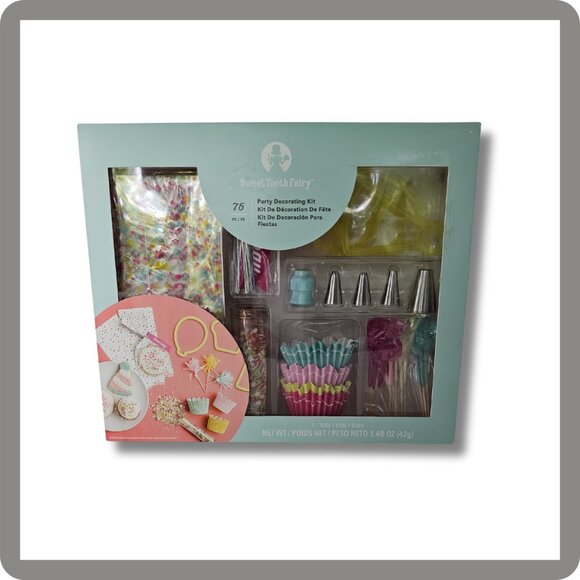 Cupcake Decorating Kit - 75 pieces - Picture 1 of 6